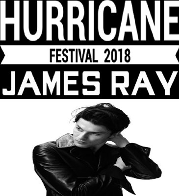 JAMES BAY BLUE STAGE Sonntag, 24, Jun  ALLE ANZEIGEN Share James Bay stammt nicht aus New York, Paris oder Berlin. Er kommt aus Hitchin, einem sehr unscheinbaren Städtchen etwa eine Stunde von London entfernt. Genau diese Einöde scheint aber die Art von Nährboden zu bieten, welche in unregelmäßigen Abständen die besten Sänger Englands hervorbringt: Musiker und Songwriter, die bei allem Erfolg sehr geerdet sind und es verstehen, Ihre Weltsicht und all Ihre Emotionen in fantastische Songs zu verwandeln. James Bay knüpft mit seinen Songs gleichermaßen an das Werk von Miles Davis, Bruce Springsteen oder auch James Blake an und nimmt schon deshalb kein Blatt vor den Mund, weil er stets auf der Suche nach diesen Gänsehaut-Momenten ist. Geradezu spielerisch bewegt er sich gekonnt zwischen laut und leise, zwischen rau und zart. Selbst der letzte Skeptiker wippt mit dem Kopf zur Musik und singt irgendwann enthusiastisch mit.