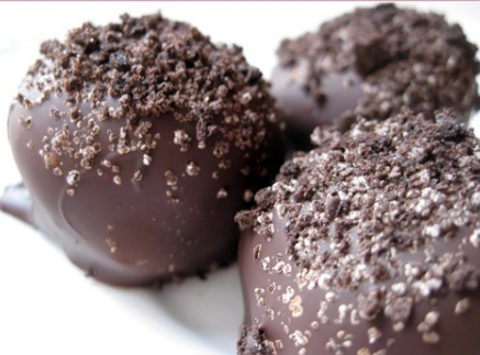 Easy OREO Truffles