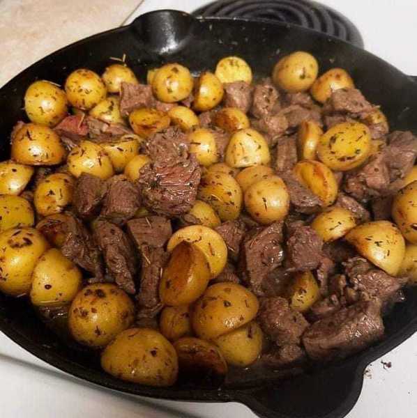 Garlic Butter Steak and Potatoes Skillet - U. S. First Responders ...
